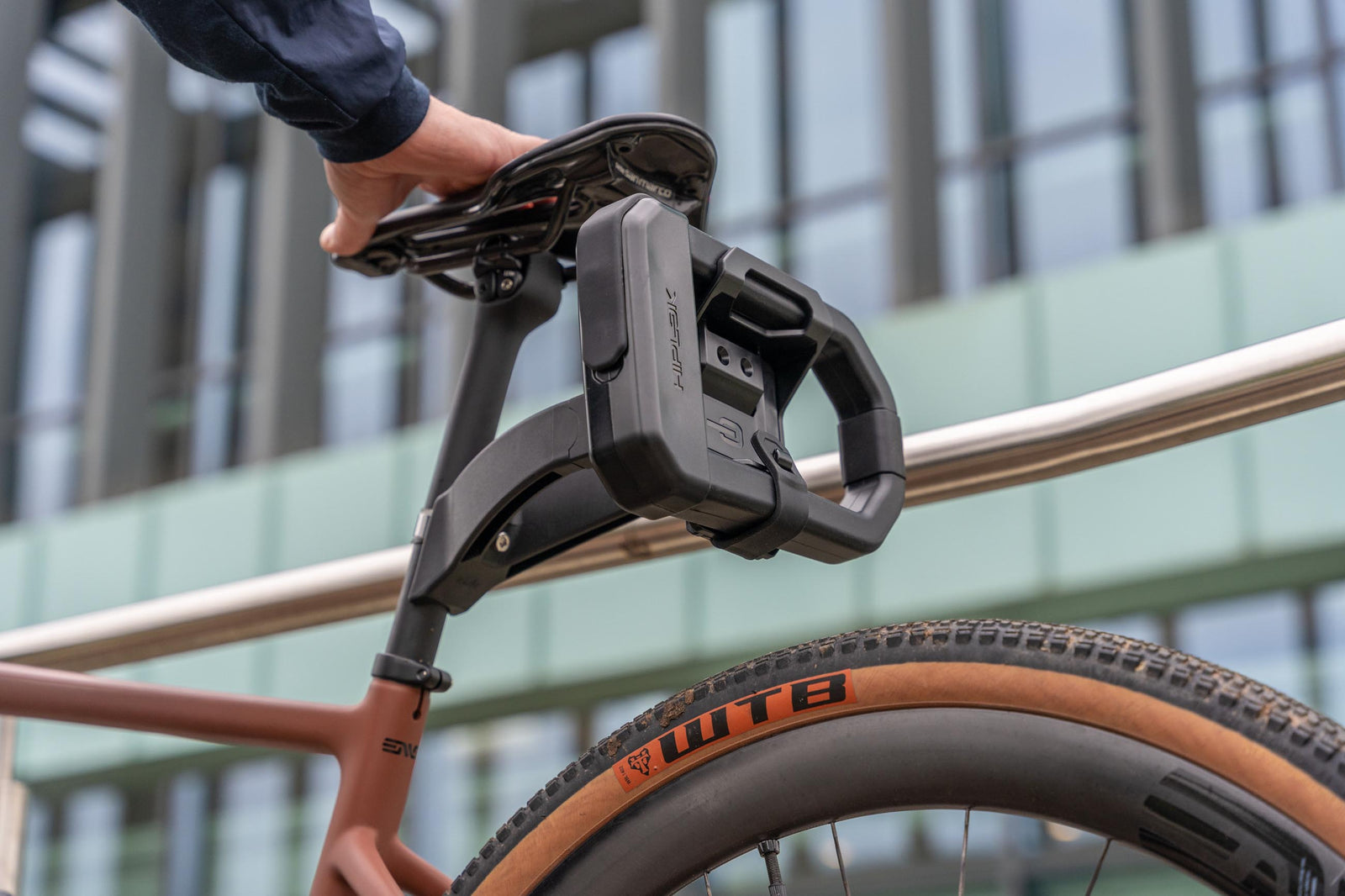 HIPLOK 1000 SERIES BICYCLE FRAME BRACKET On a Seatpost - Side View