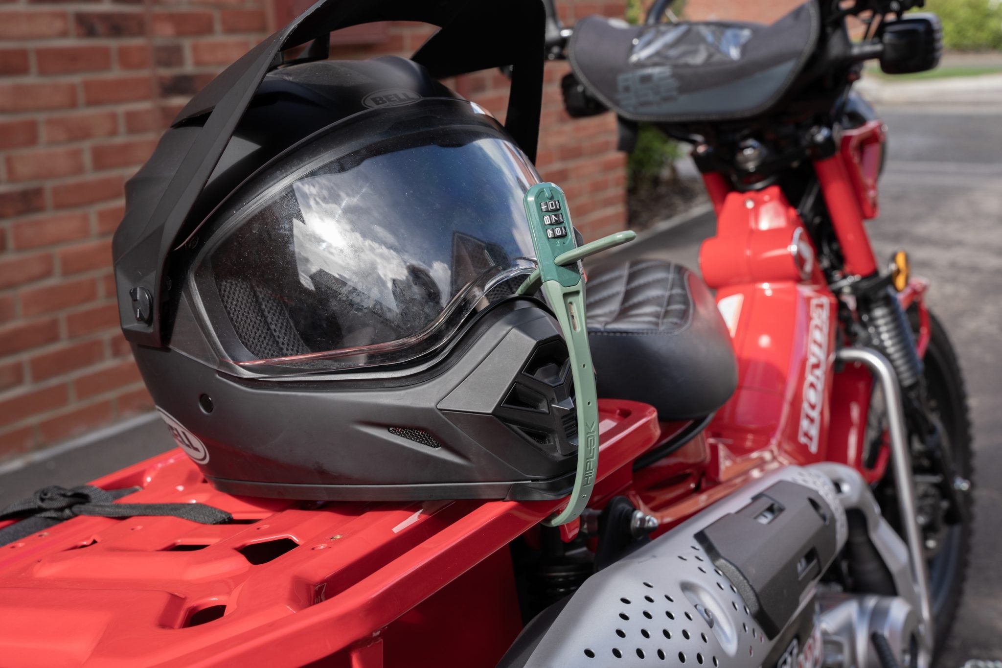 FML Results 7 - Helmet Locks