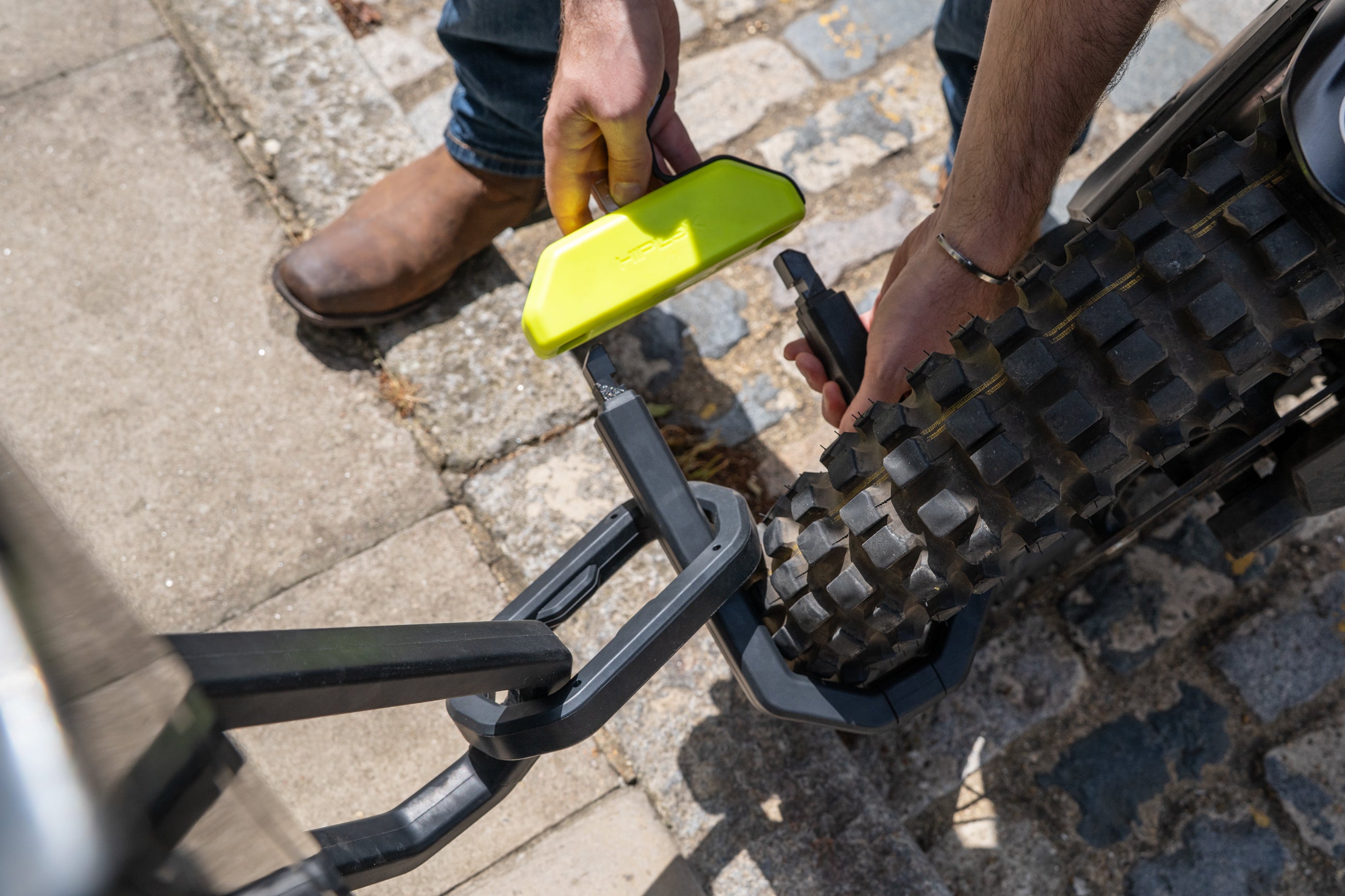 Hiplok 1000 SERIES LOCK & LINK BUNDLE
