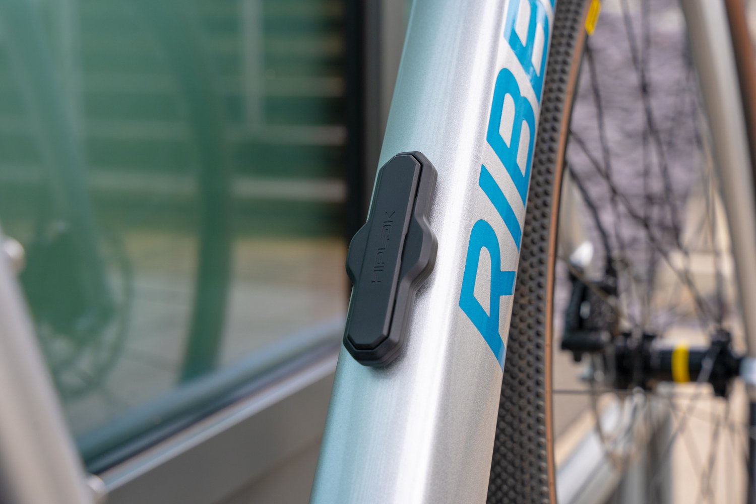 HIPLOK TRACK on Bicycle Downtube with Cover