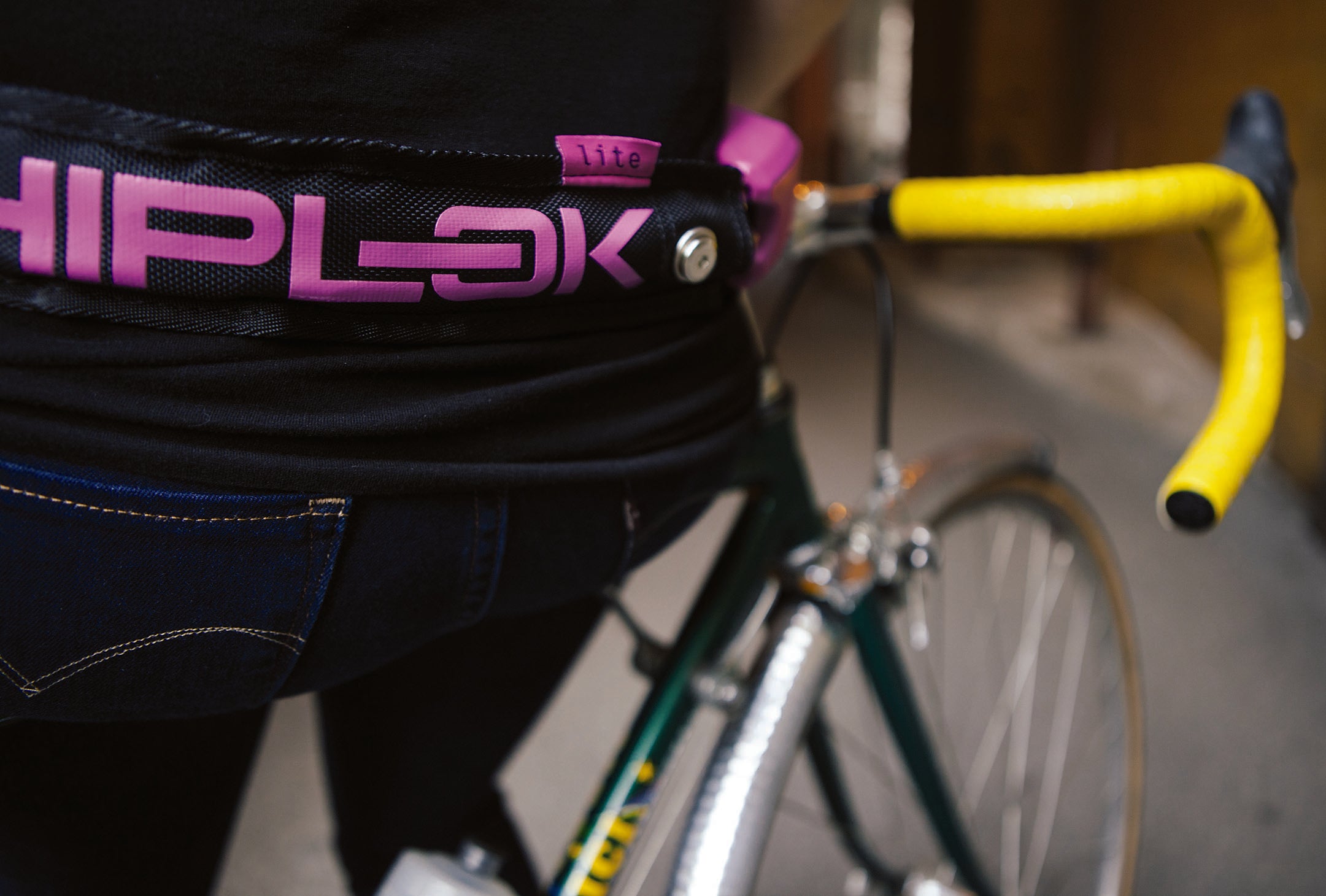 Hiplok LITE - Black/Pink